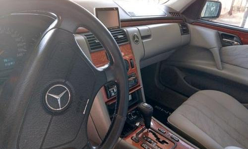 Mercedes_Benz Classe...
