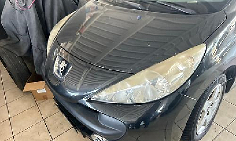 Peugeot 207 1.4 8V 7...