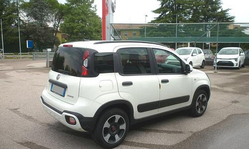 Fiat Panda 1.0 Hybri...