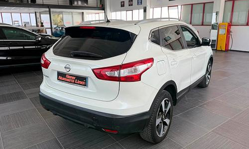 Nissan Qashqai 1.6 A...