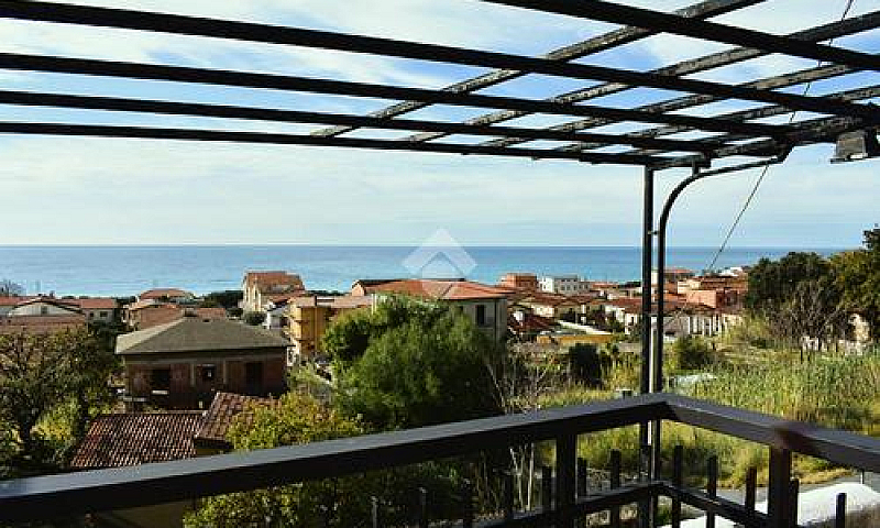 3 Locali A Guardia P...