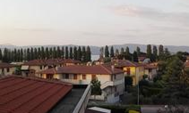 Vista Lago...