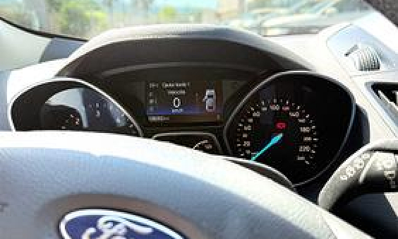 Ford Kuga 1.5 Tdci 1...