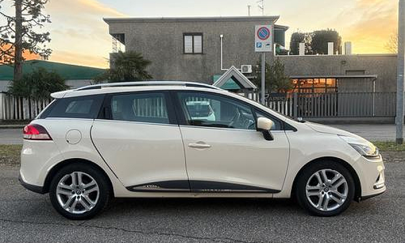 Renault Clio 1.5Dci ...
