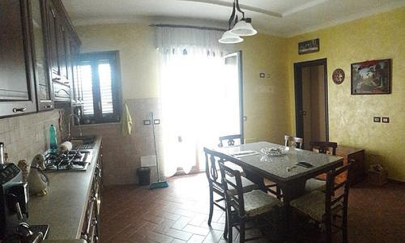 Appartamento A Rapol...