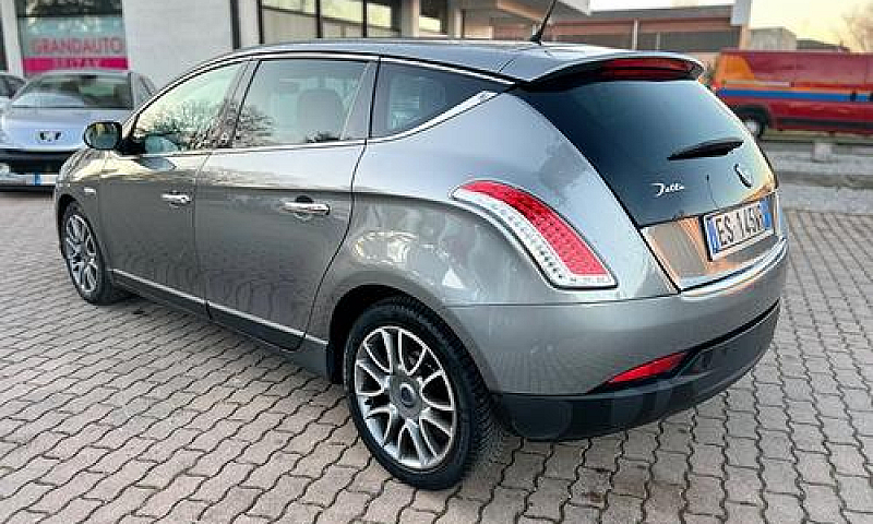 Lancia Delta 1.4 T-J...