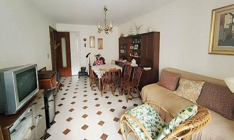 Casa Con Ingresso In...