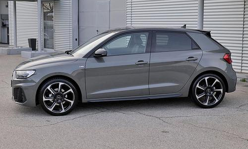 Audi A1 Sportback 1....