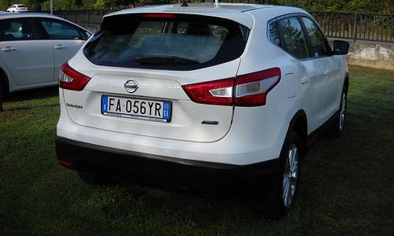 Nissan Qashqai 1.5 D...