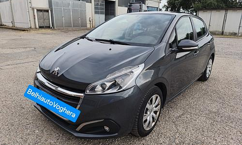 Peugeot 208 2015---1...