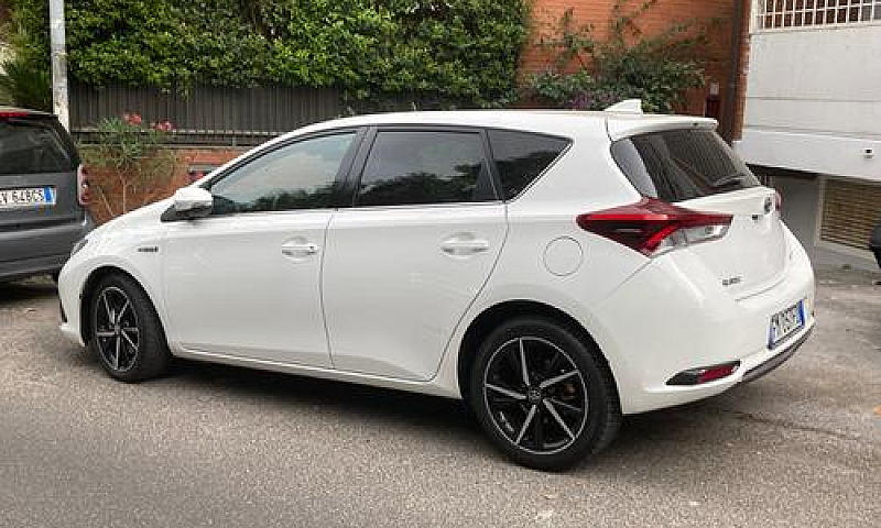 Toyota Auris - 2016...