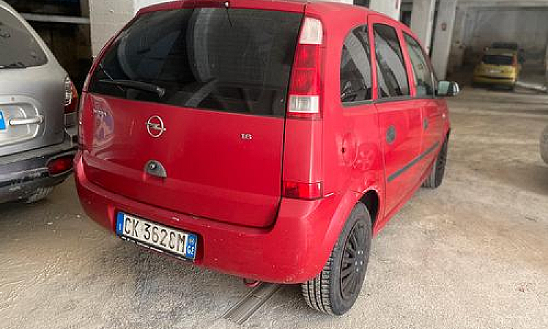Opel Meriva 1.6Benzi...