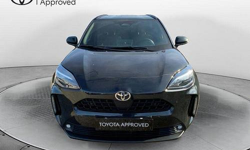 Toyota Yaris Cross 1...