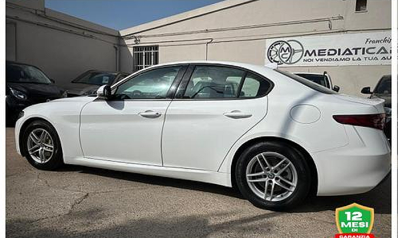 Alfa Romeo Giulia 2....