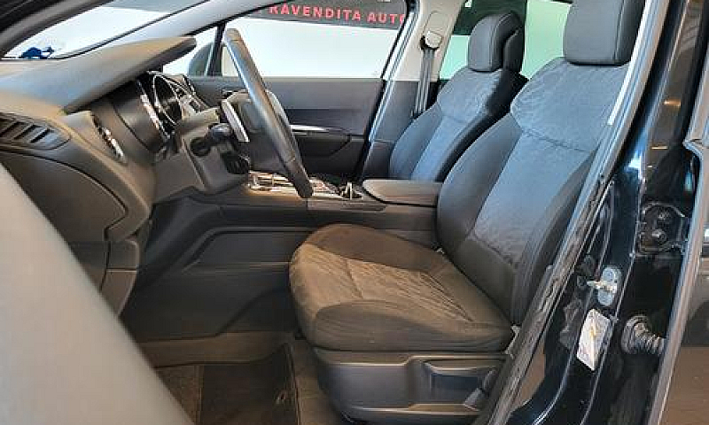 Peugeot 3008 1.6 Hdi...