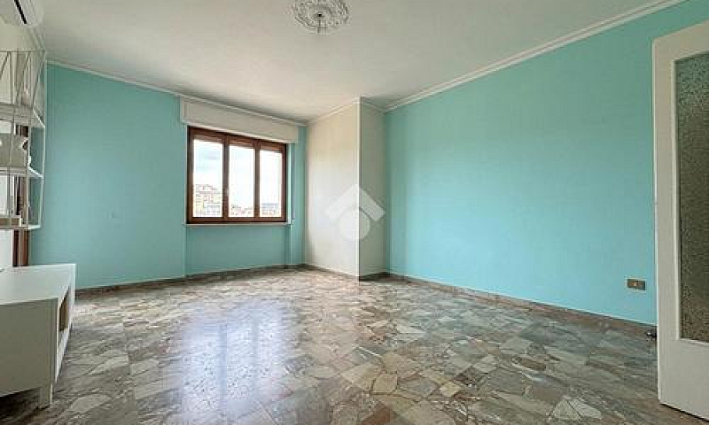 4 Locali A Follonica...