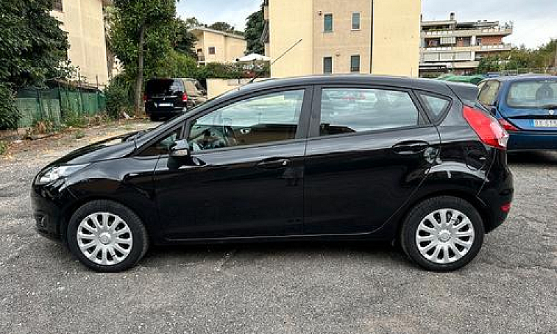 Ford Fiesta 1.4 5 Po...