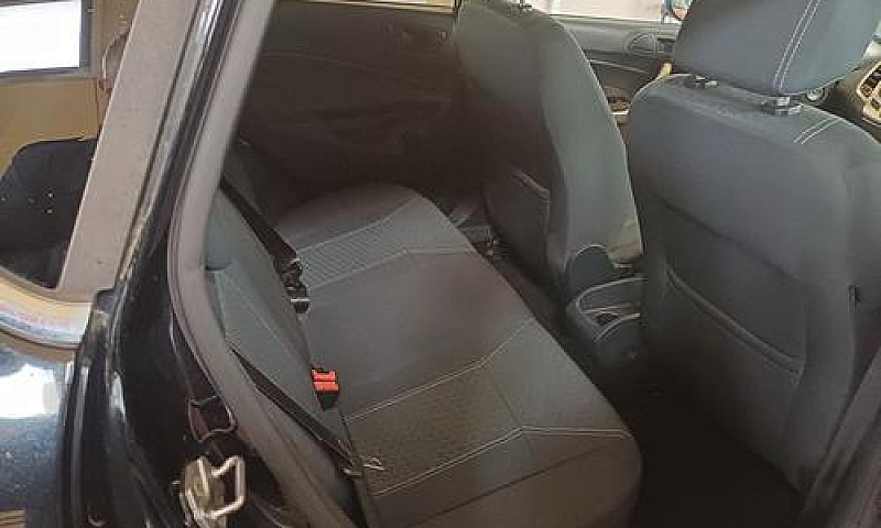 Ford Fiesta 1.2 82 C...
