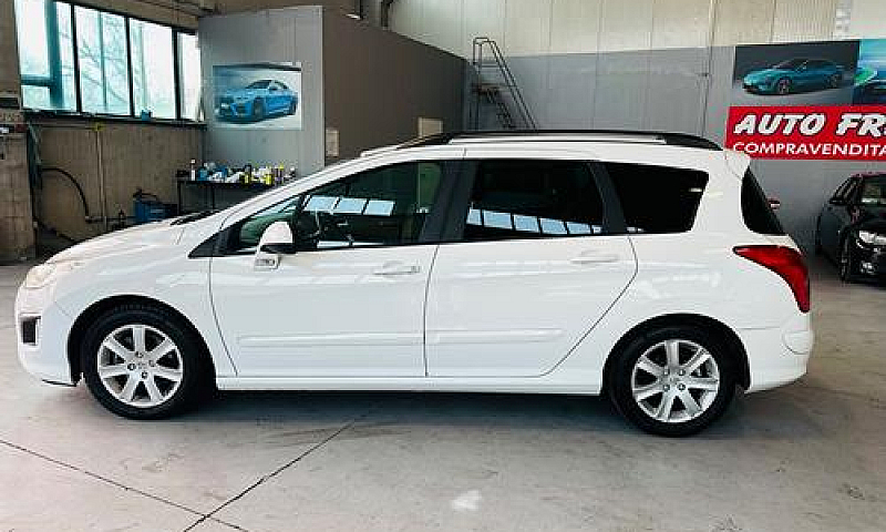 Peugeot 308 1.6 8V E...