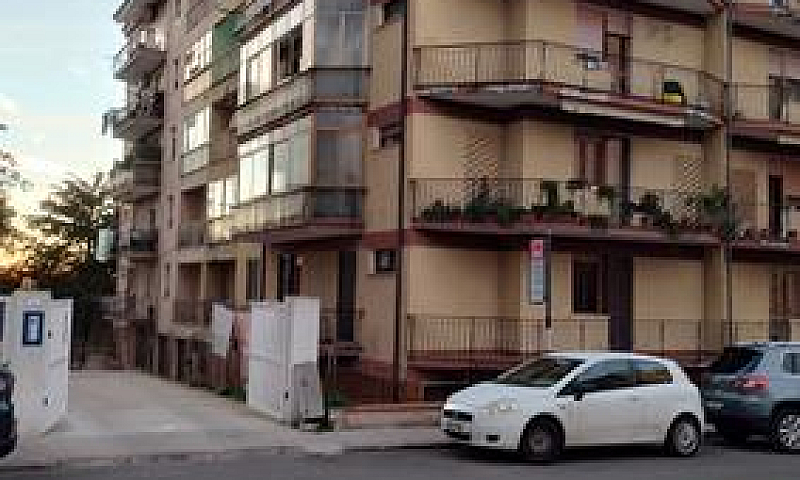 Via Forlanini - Appa...