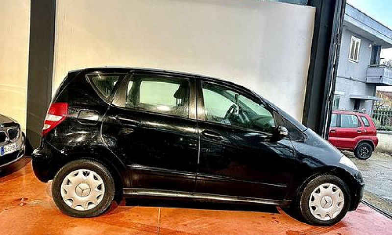 Mercedes-Benz A 180 ...