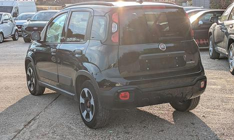 Fiat Panda Hybrid 1....