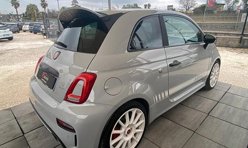 Abarth 695 Esseesse ...