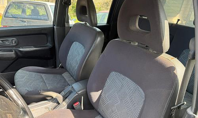 Mitsubishi L200 K74...