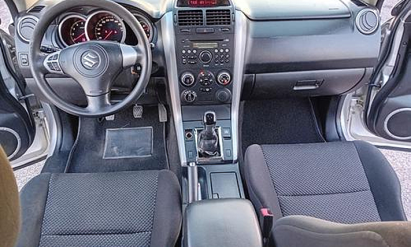Suzuki Grand Vitara ...