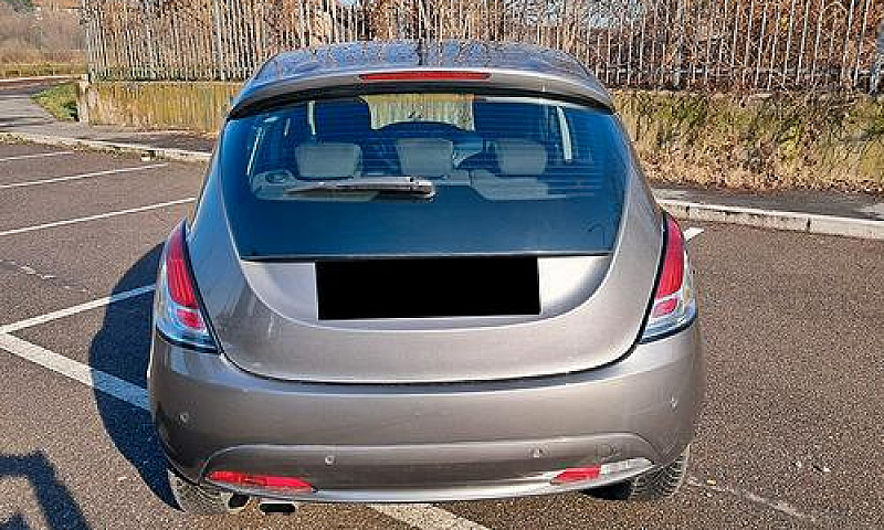 Lancia Ypsilon  1.2 ...