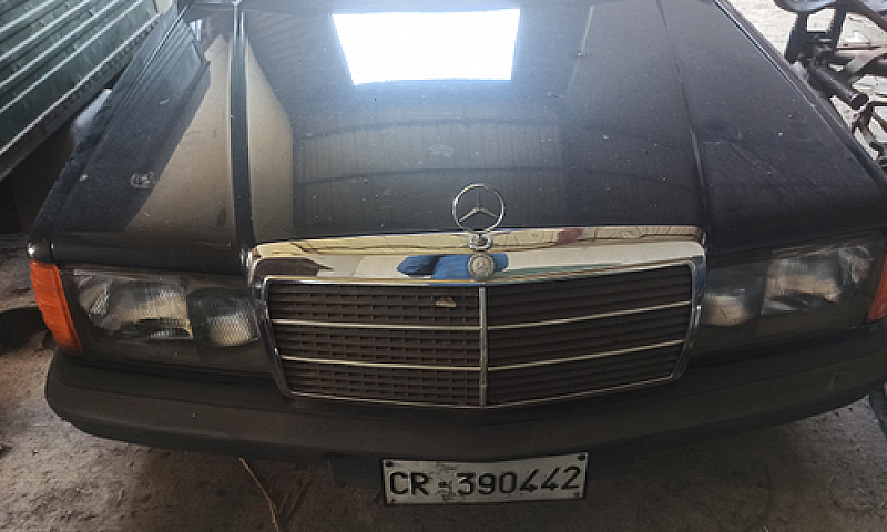 Mercedes 190...