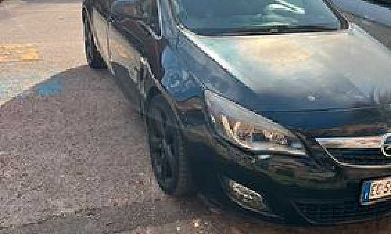 Opel Astra 1.6 Turbo...