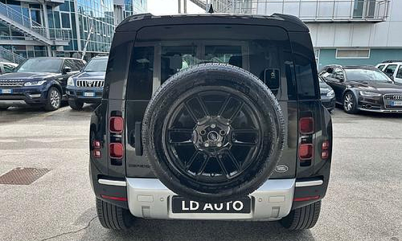 Land Rover Defender ...