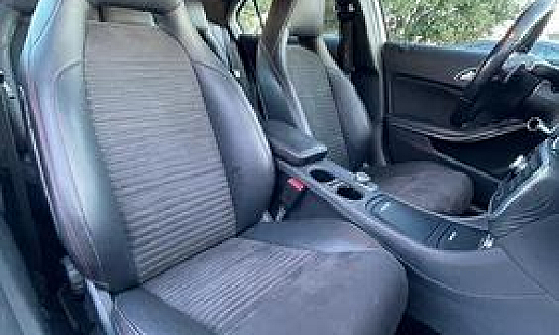Mercedes-Benz A 180 ...
