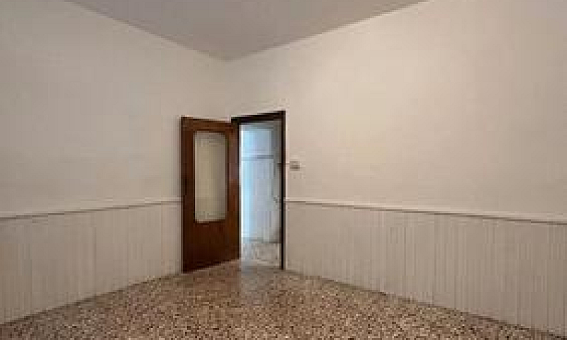 Appartamento E Local...