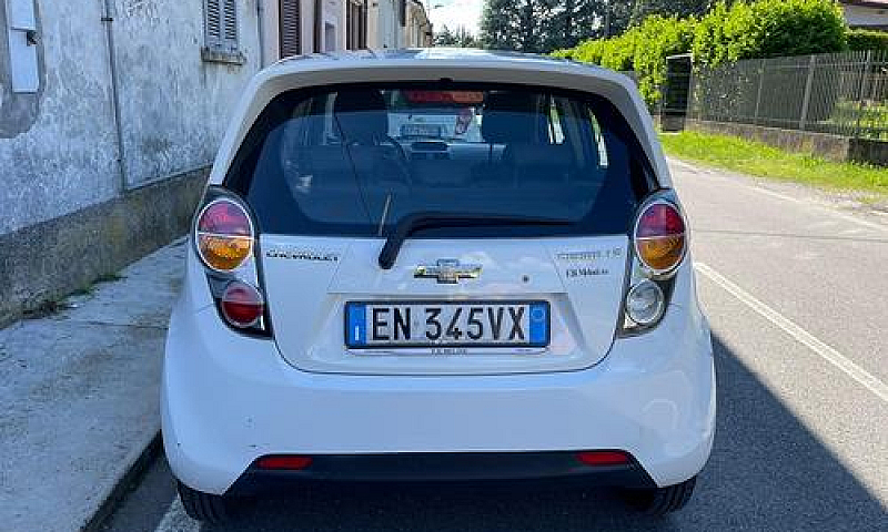 Chevrolet Spark 1.0 ...