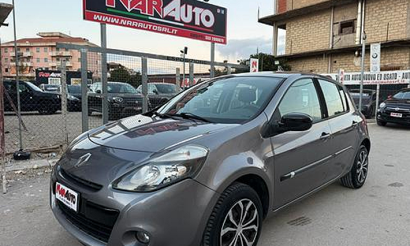 Renault Clio 1.2 16V...