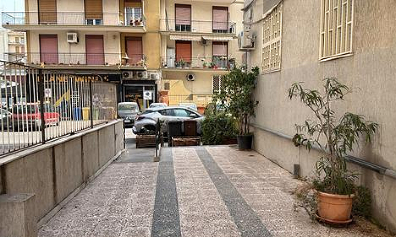 Catania - Appartamen...