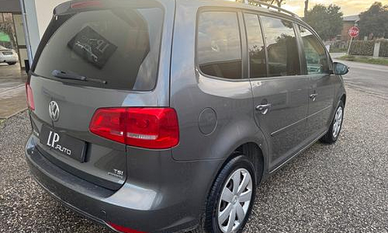 Volkswagen Touran 1....