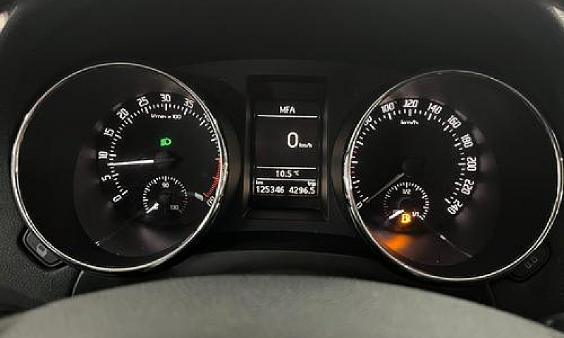 Skoda Yeti 2.0 Tdi 4...