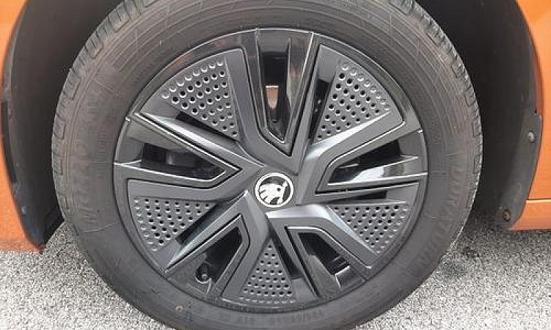 Skoda Fabia 1.0 Tsi ...