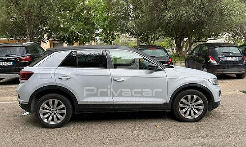 Volkswagen T-Roc 1.0...