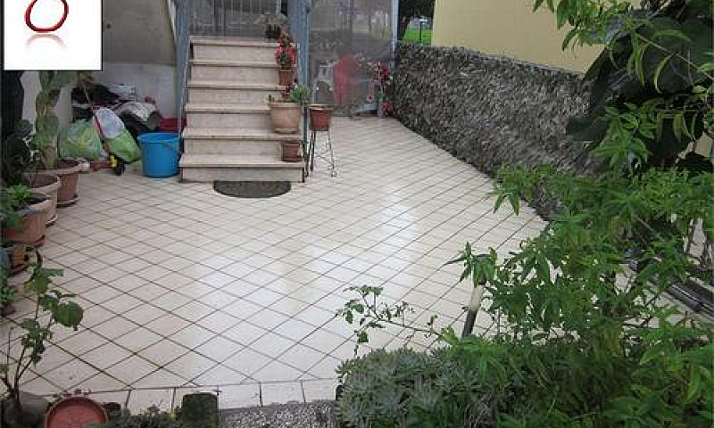 Appartamento Con Gar...