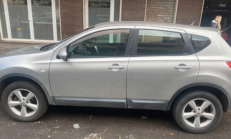Vendo Qashqai...
