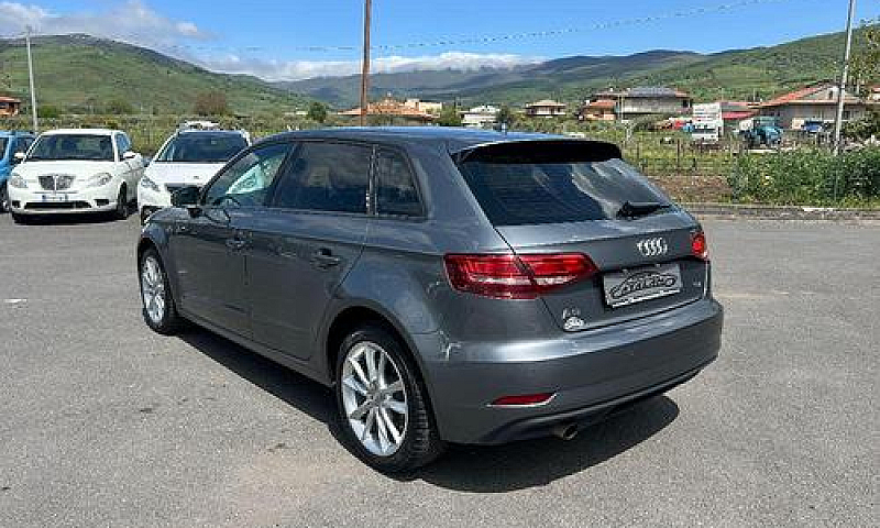 Audi - A3 - 1.6 Tdi ...