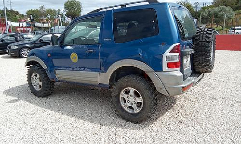 Mitsubishi Pajero 3....