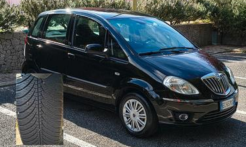 Lancia Musa 1.4 Diva...