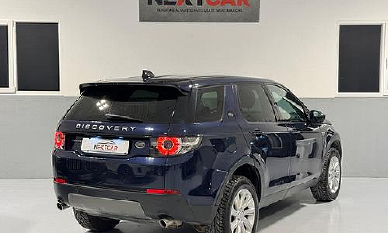 Land Rover Discovery...