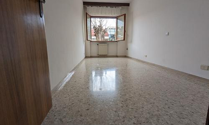 Appartamento Zona Ce...