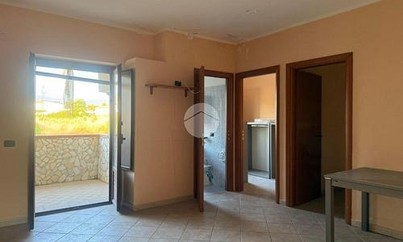 3 Locali A Scalea...